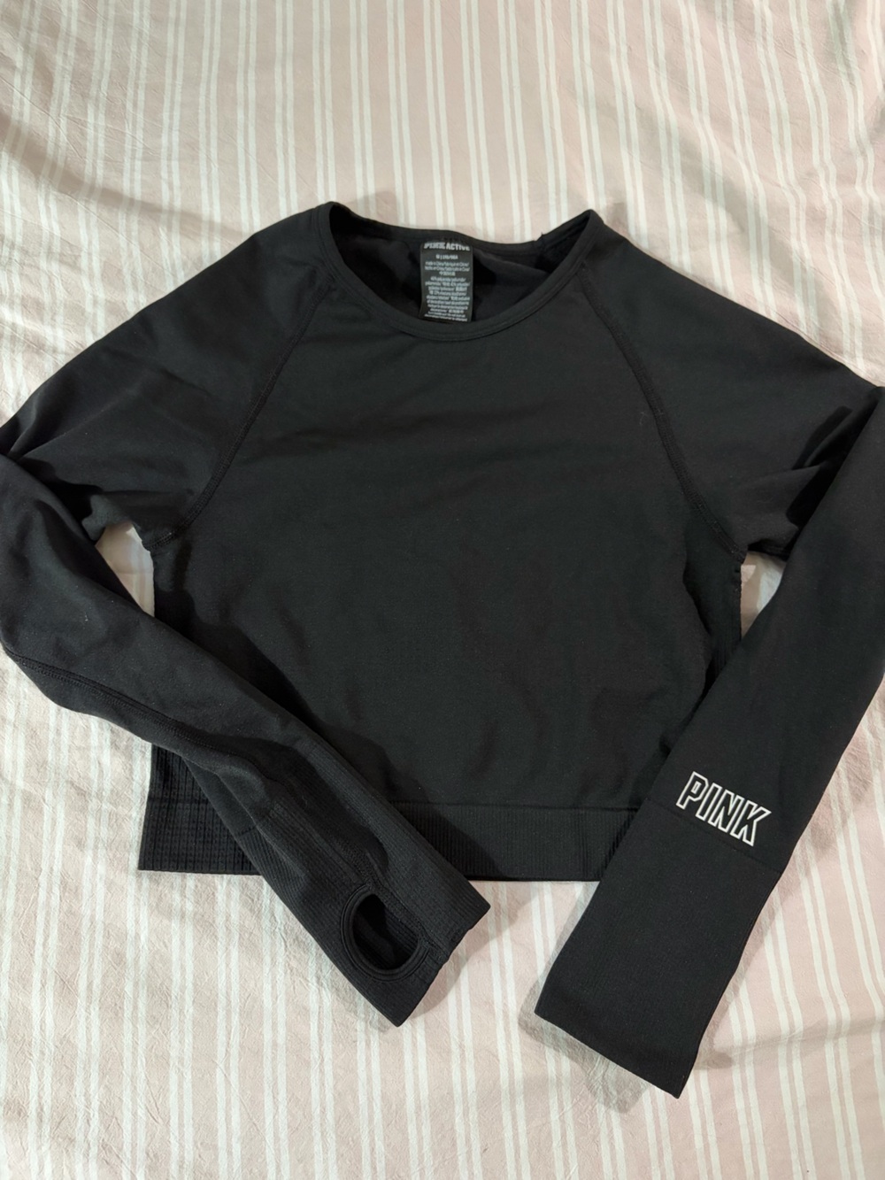 PINK Victoria's Secret Black Long-Sleeve Crop Athletic Top